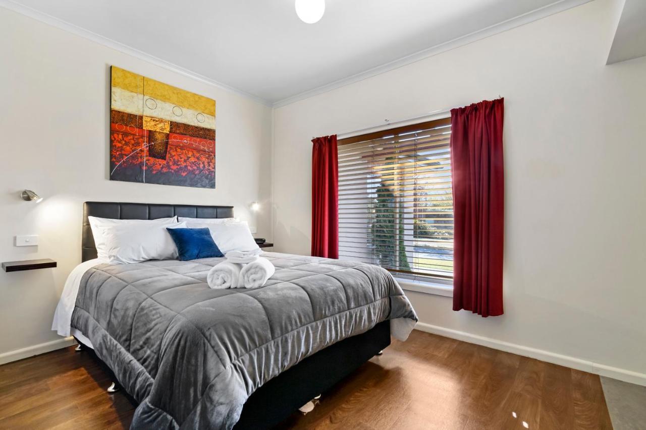ชอร์ต สเตย์ส กิปป์สแลนด์ แอคคอมโมเดชัน Motel Trafalgar ภายนอก รูปภาพ